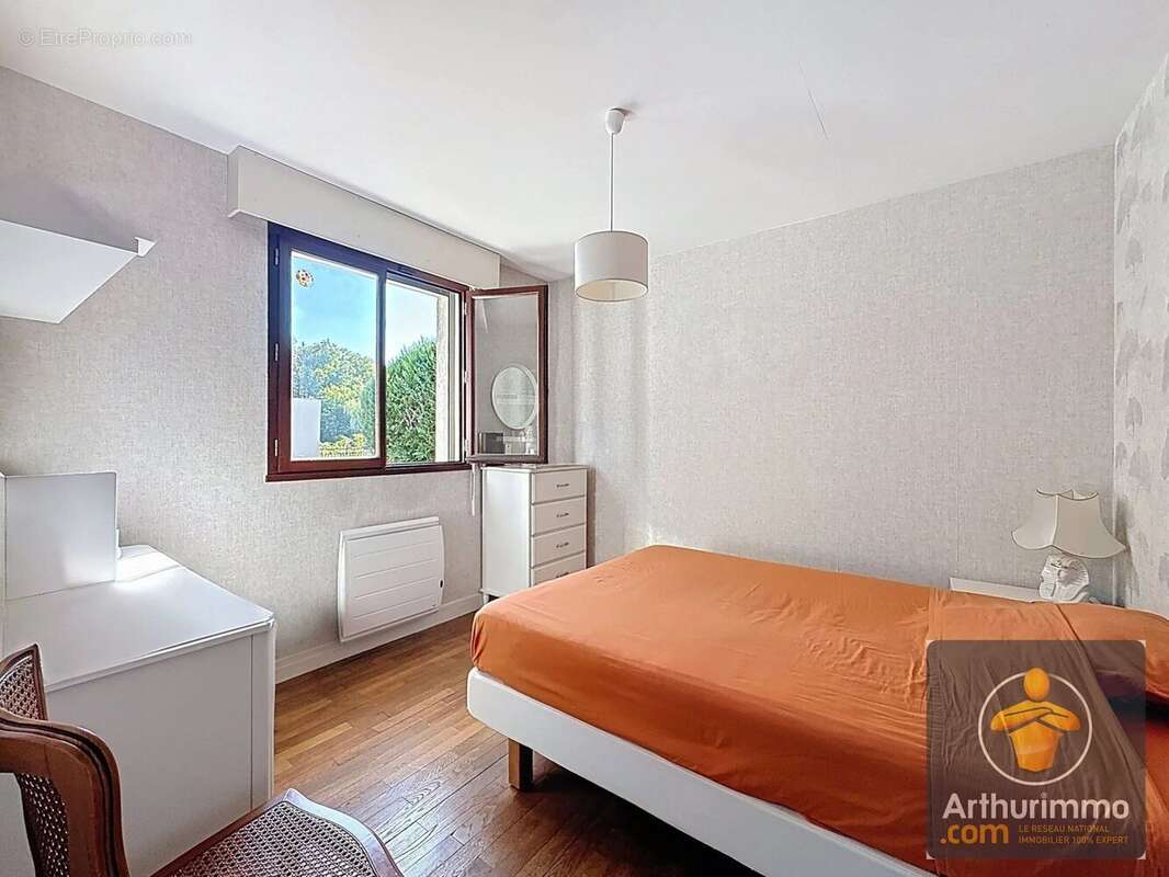 Maison à BOUSSY-SAINT-ANTOINE