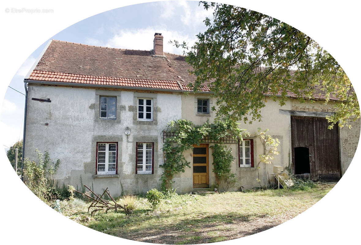 Maison à VIRLET