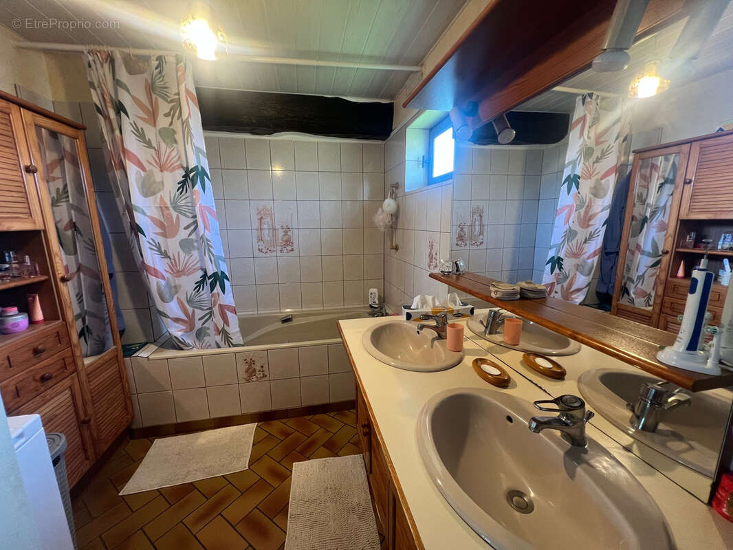 Maison à VOISCREVILLE