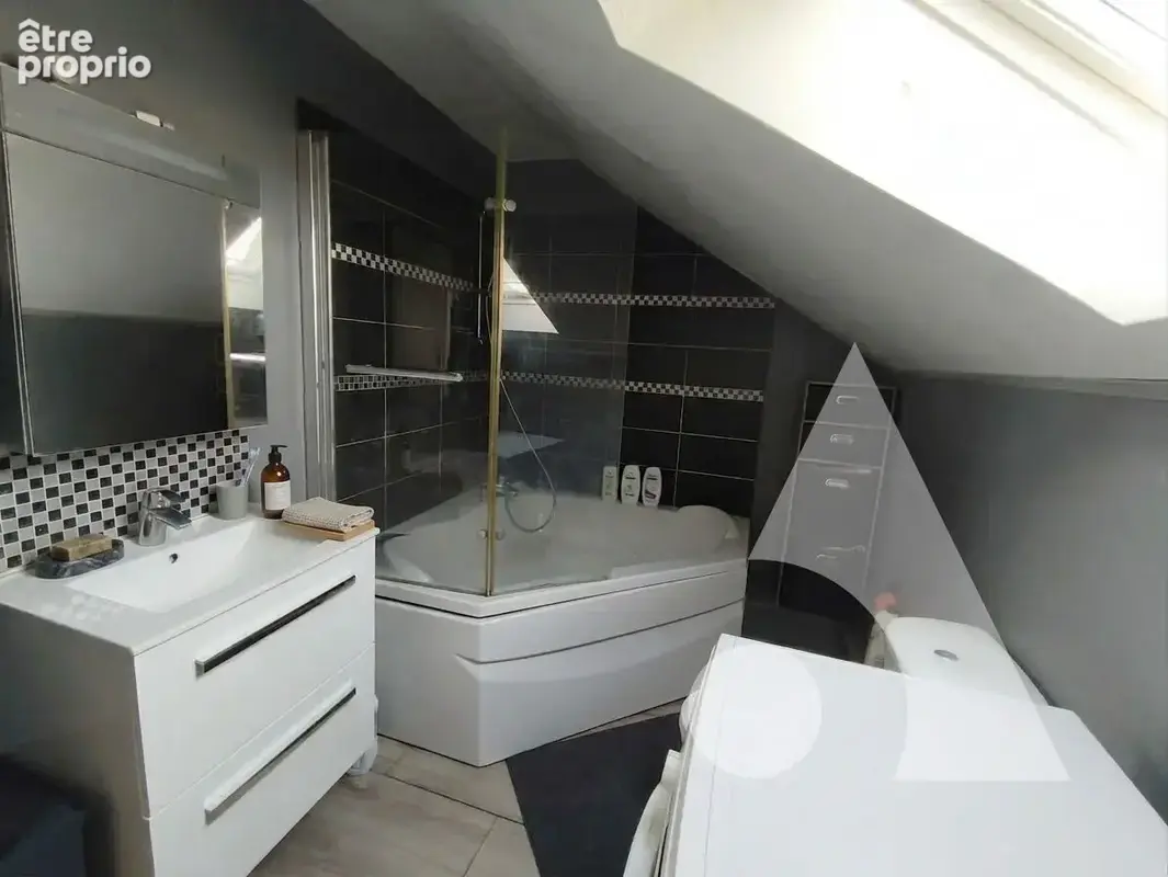 Maison  axe CREPY - SENLIS 3 chambres avec jardin et parking - photo 8