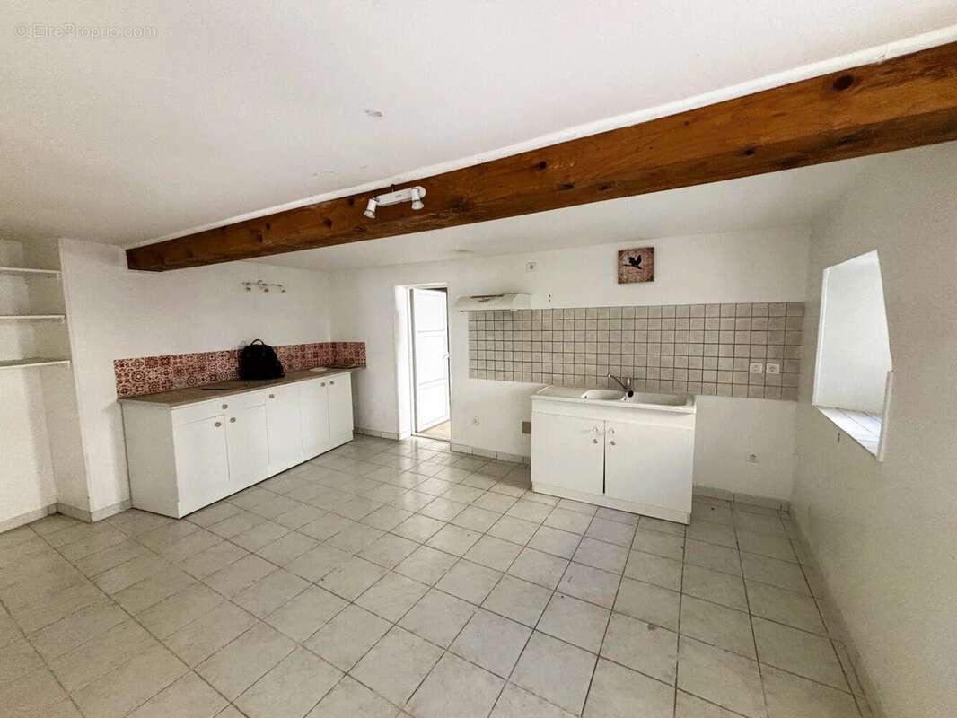 Maison à VILLENEUVE-MINERVOIS
