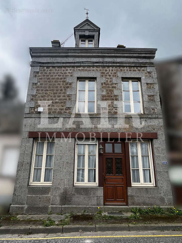Maison en pierres à vendre à Sept-Forges - Réf O14191 - photo 9