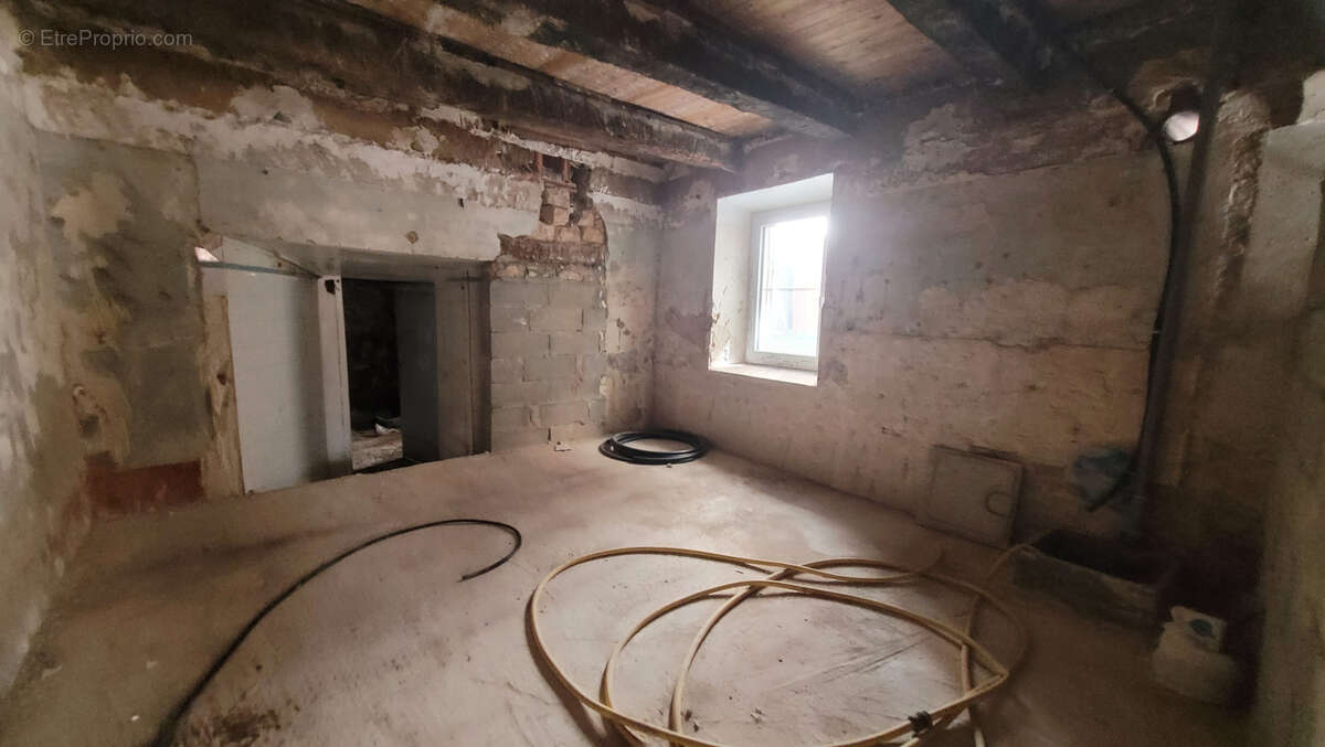 Maison à SAINT-CHRISTOL