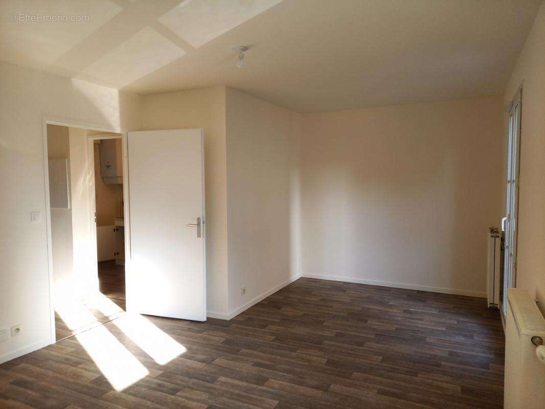 Appartement à BRIE-COMTE-ROBERT