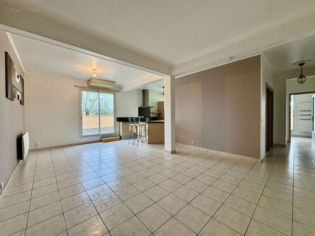 Appartement à LE PONTET