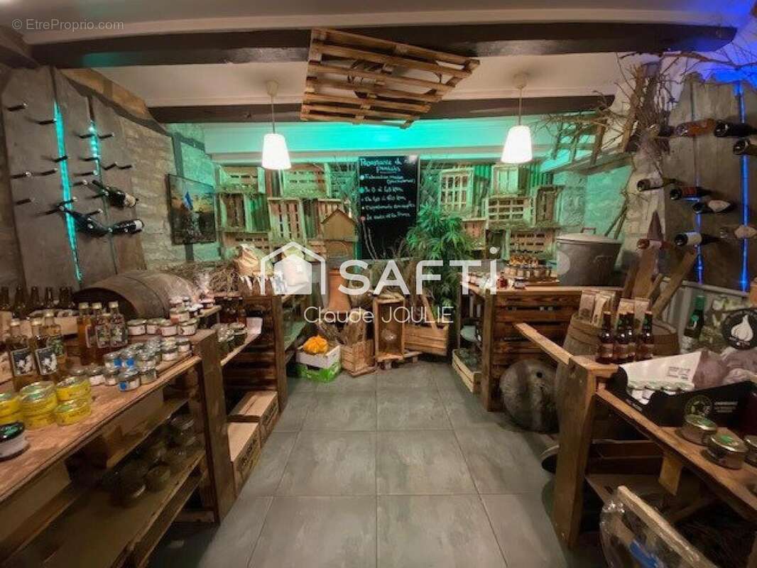 Photo 4 - Commerce à VILLENEUVE