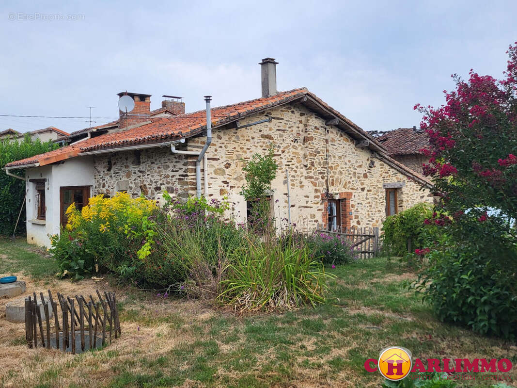 Maison à SAINT-CHRISTOPHE