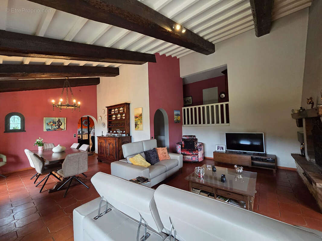 Maison à SAINT-MARTIN-D'ARDECHE