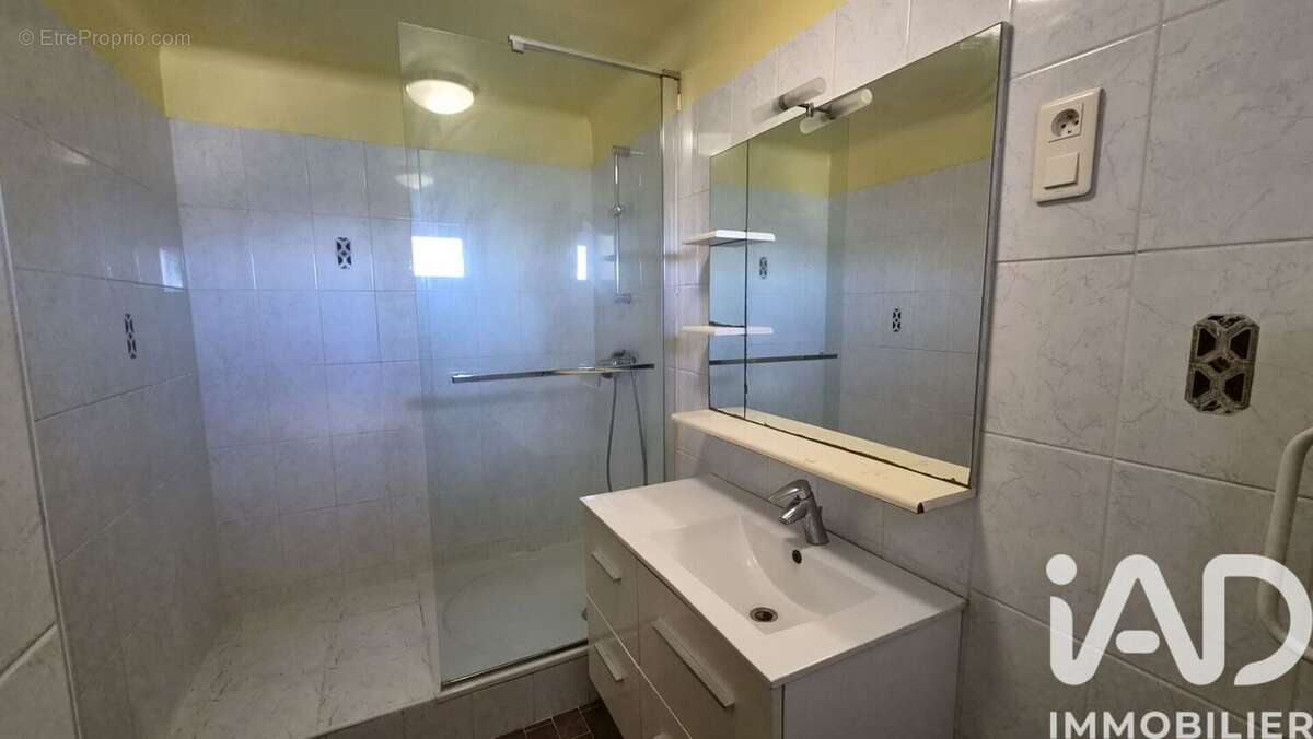 Maison 168 m² à Saint-Etienne-Des-Sorts  - photo 7