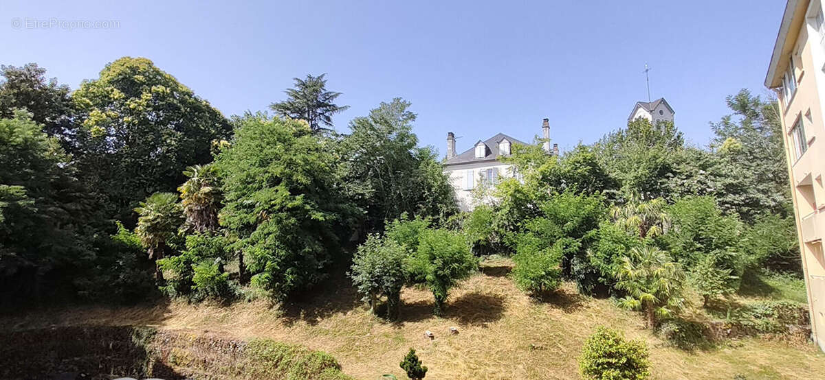 Appartement à BILLERE