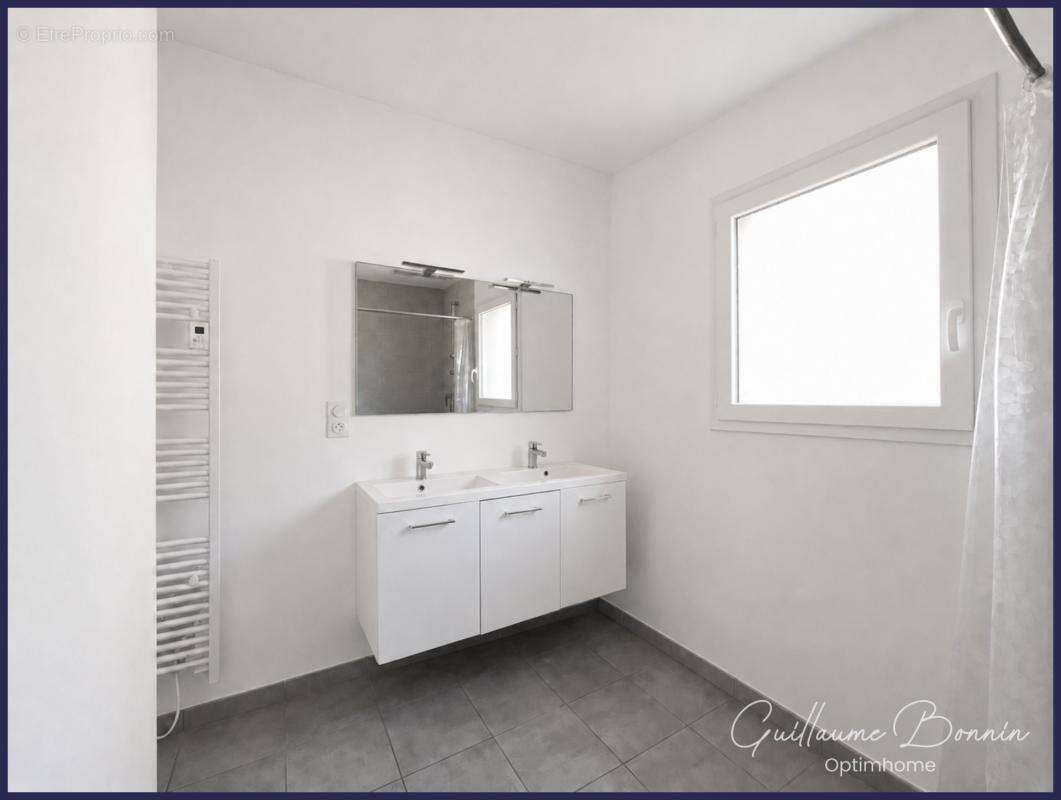 À vendre  Maison récente 4 pièces de plain-pied 3 chambres à Verrières (86410)  À moins de 30 min de Poitiers - photo 12