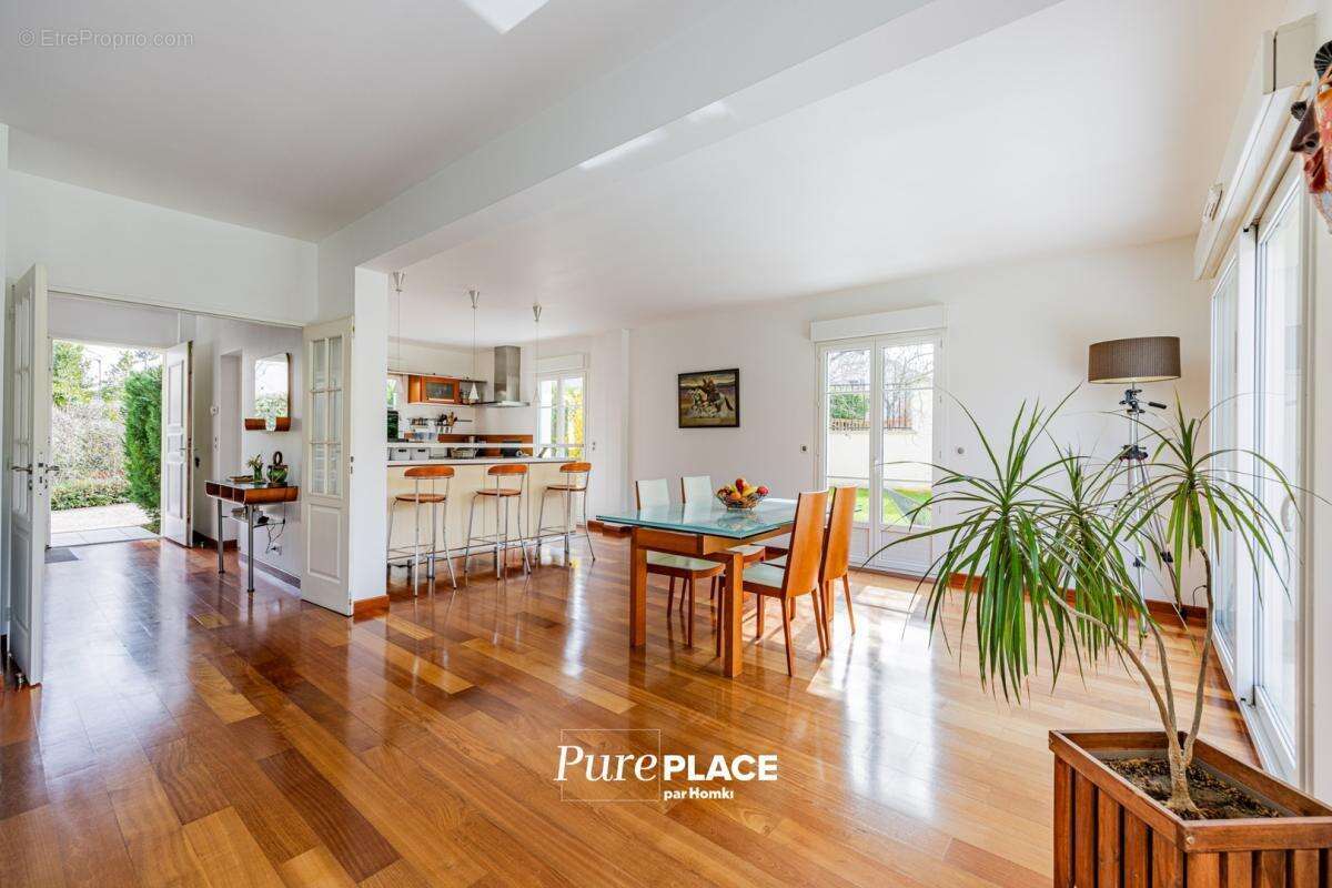 Maison à RUEIL-MALMAISON