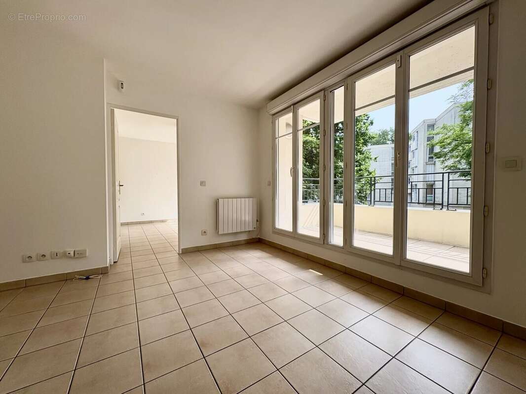 Appartement à LE PLESSIS-TREVISE