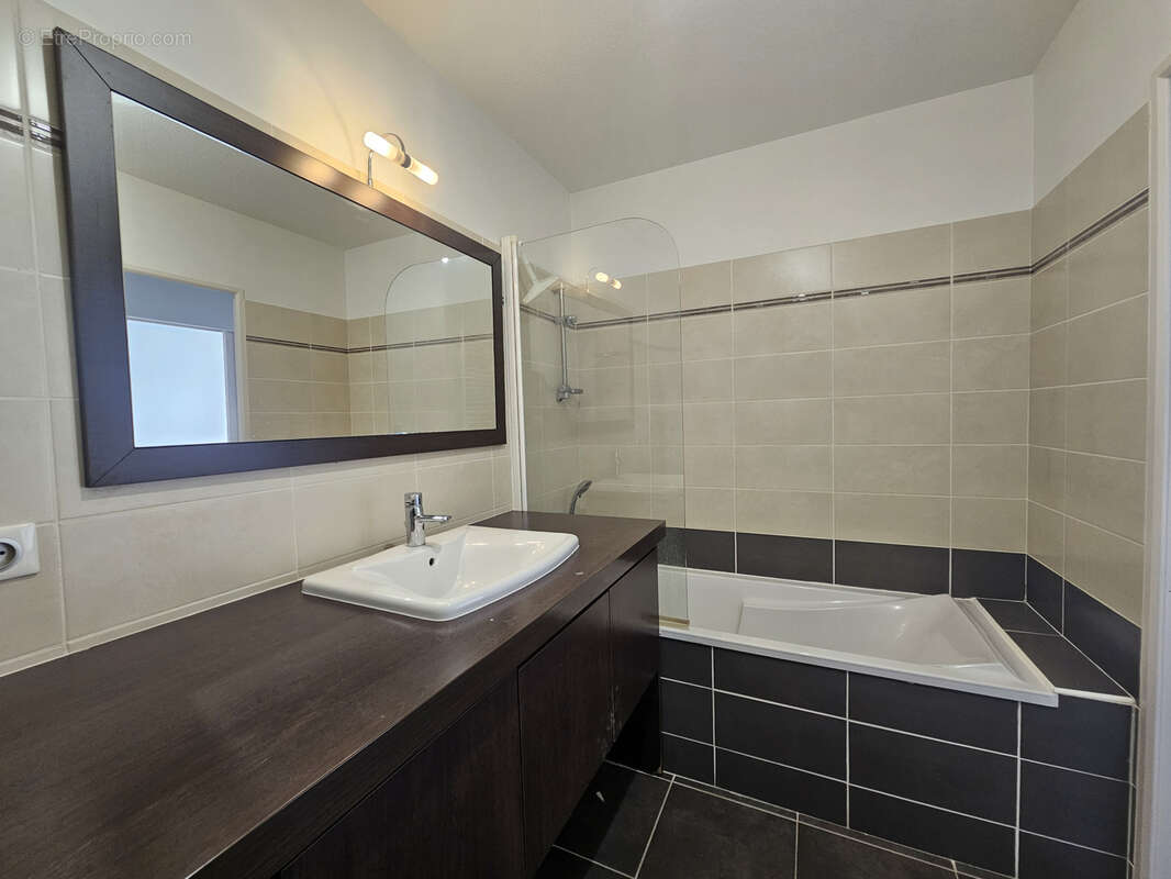 Appartement à JACOU