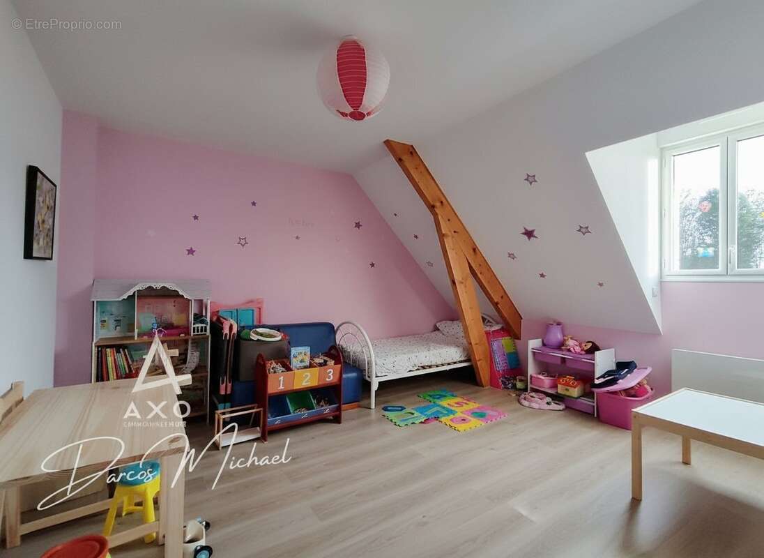 Maison à SAINT-PHILBERT-DU-PEUPLE