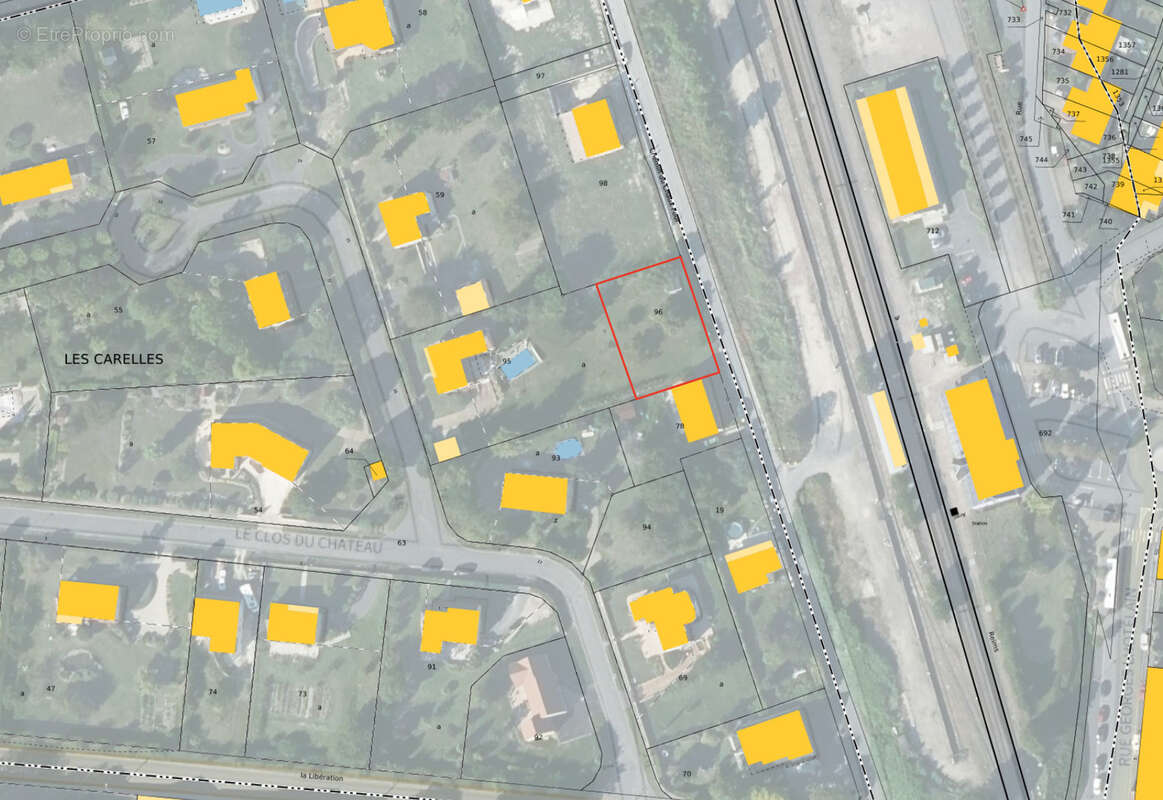 Terrain à GUIGNICOURT