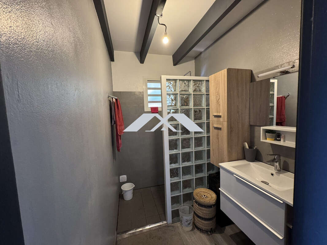 Maison 80 m² à Le Tampon  - photo 7