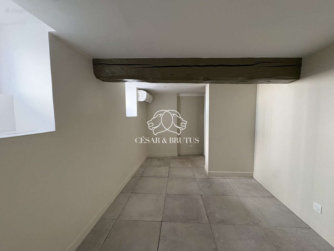 Maison 135 m² à Collonges-Au-Mont-D'or  - photo 9