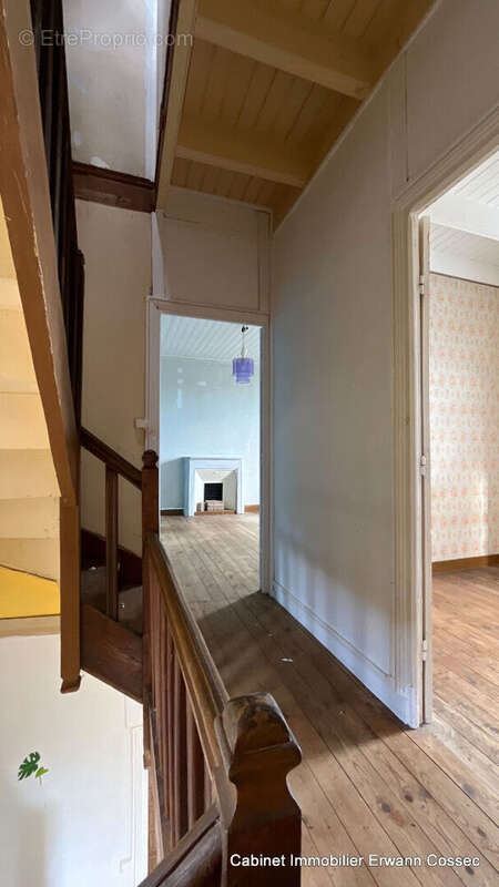 LE GUILVINEC - Maison de charme à rénover - photo 6