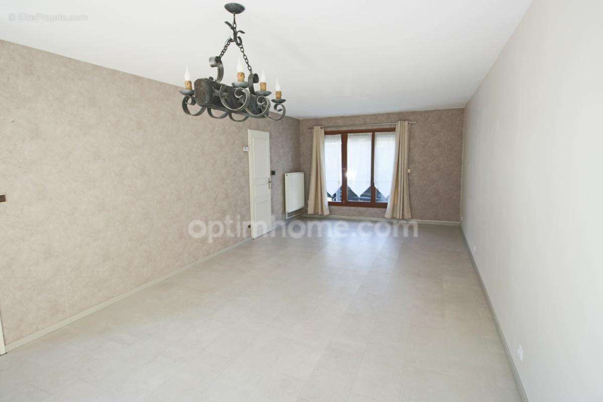Cousinerie - Maison de 128 m² - 4 chambres - 1 bureau Proche des lacs - photo 4