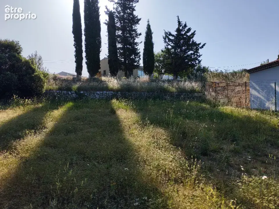 Terrain 677 m² à Lorgues  - photo 8