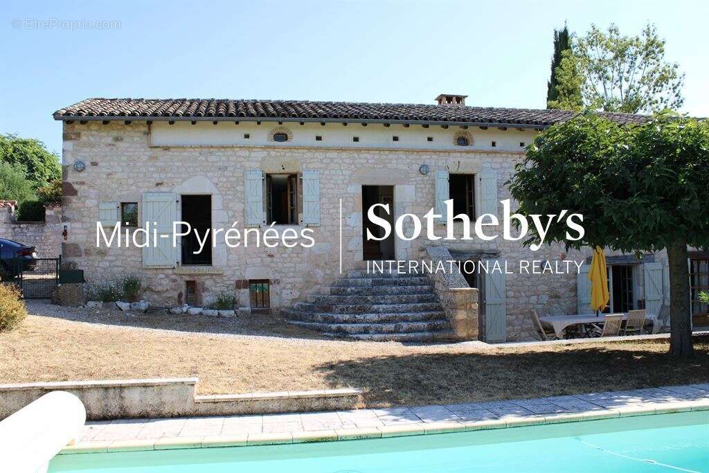 Magnifique maison de village en pierres début XIX° - photo 2