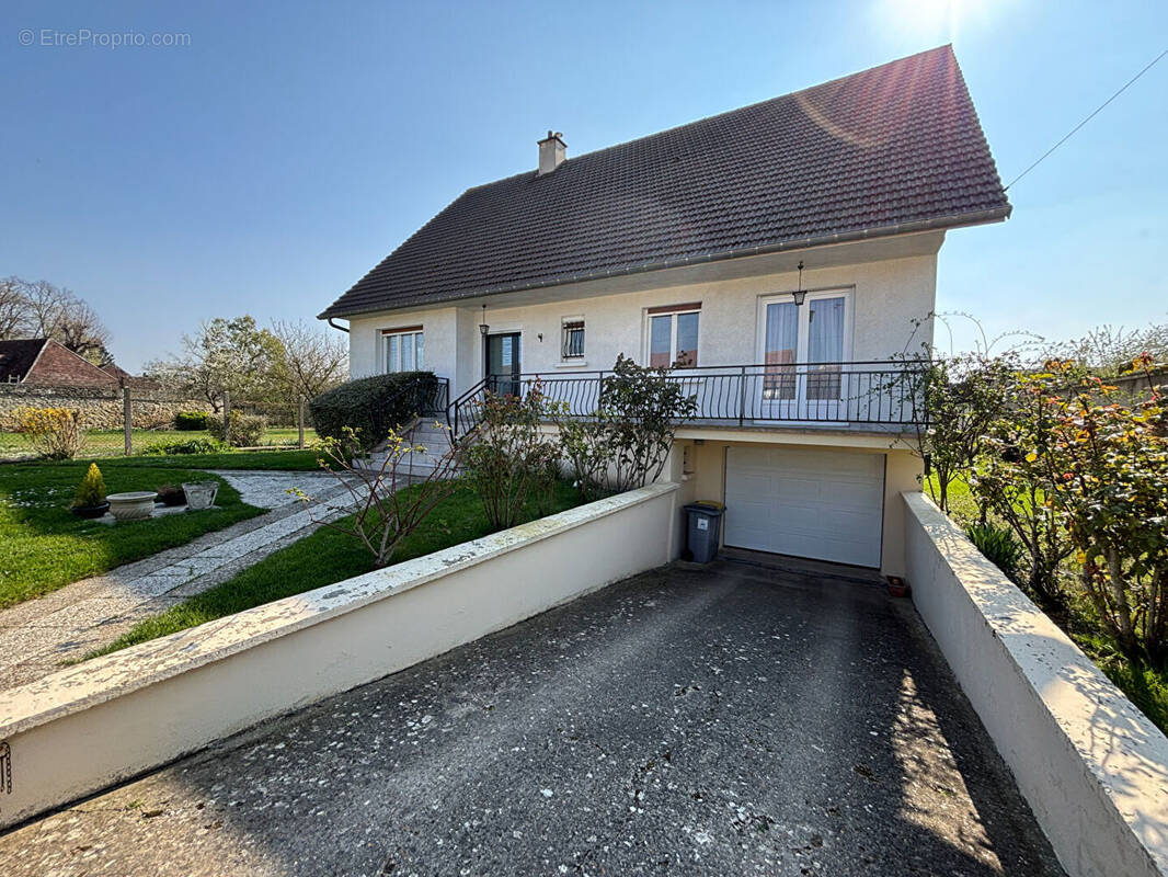 Maison à SACY-LE-GRAND