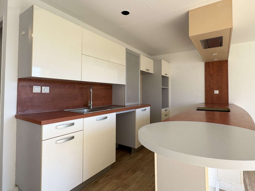 Appartement à LE RHEU