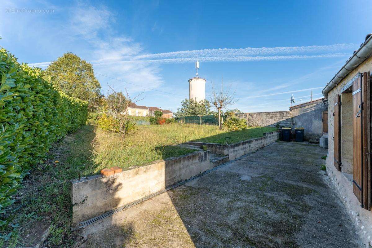 Maison à SAUVETERRE-DE-GUYENNE