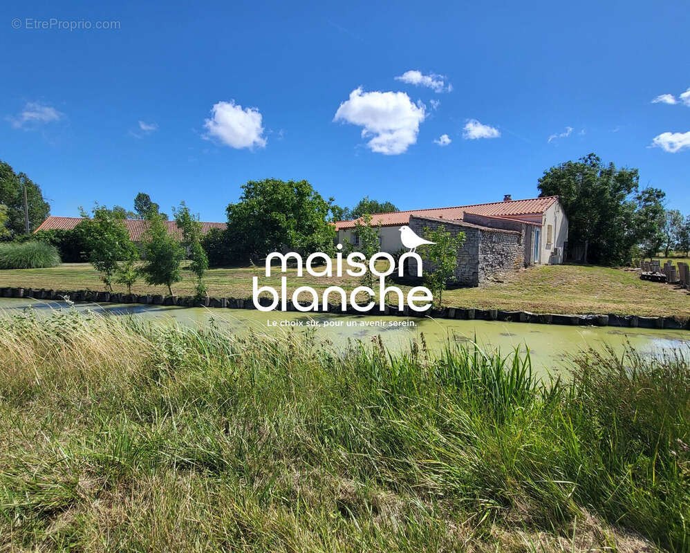 Maison à ANGLES