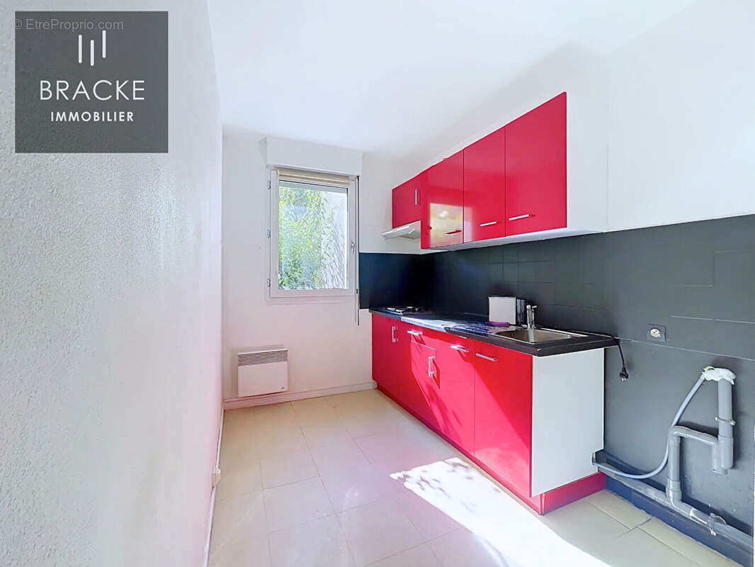 Appartement à COURBEVOIE