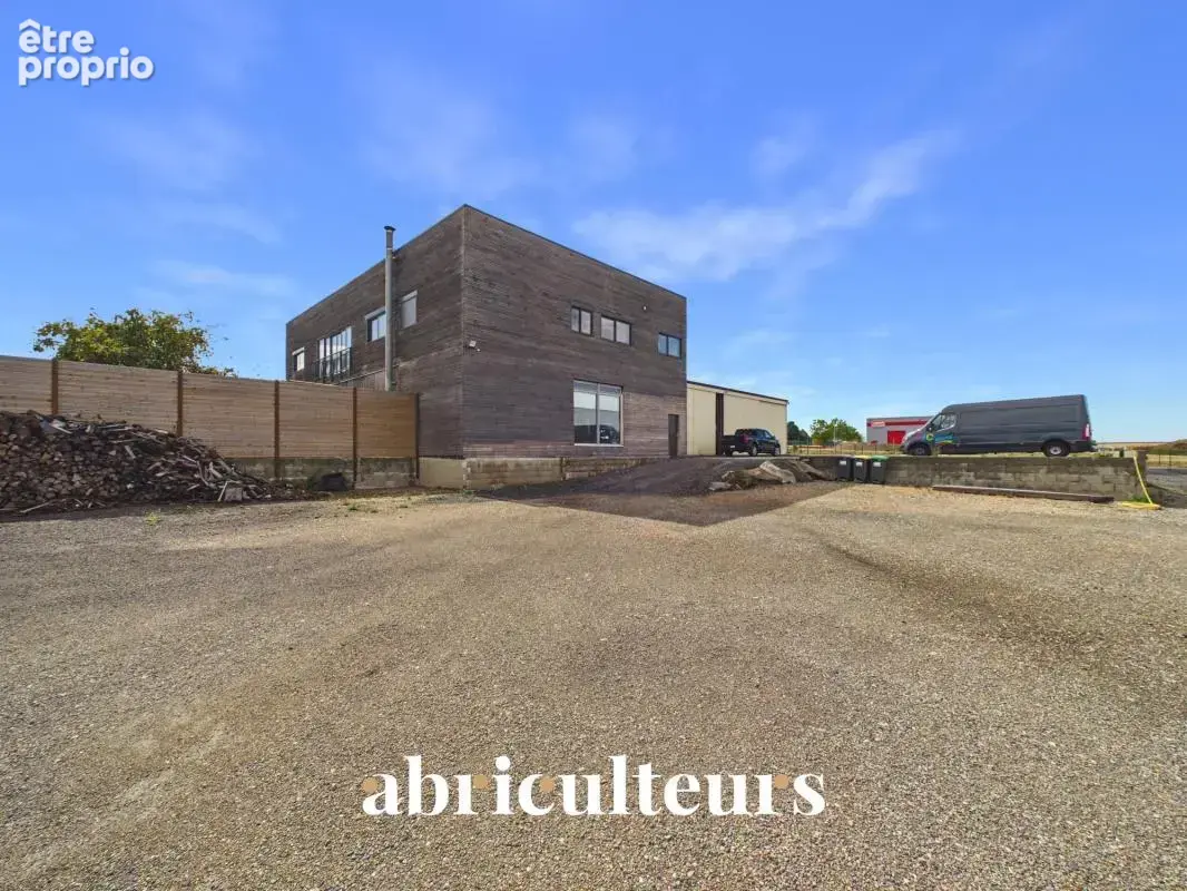 Exclusivité : Propriété mixte d'exception offrant 820 m² de bâti (habitation et locaux professionnels) au cœur d'un parc de plus - photo 7