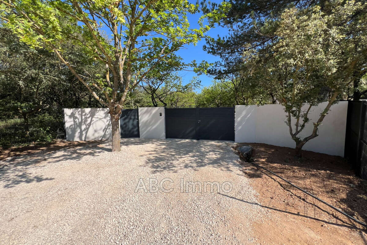 Maison 150 m² à Aix-En-Provence  - photo 7