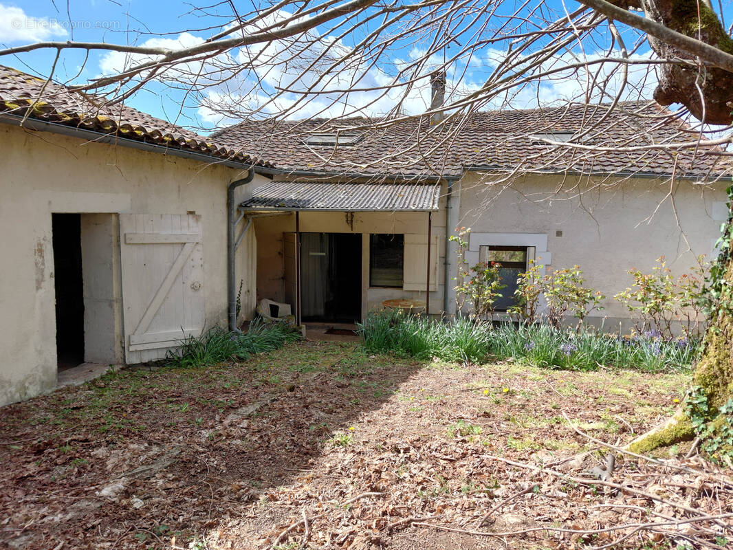 Maison à RAZAC-SUR-L'ISLE