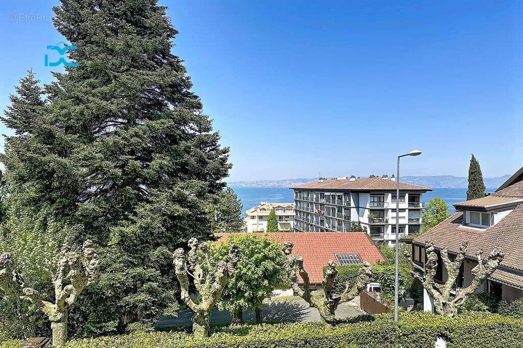 Appartement à EVIAN-LES-BAINS