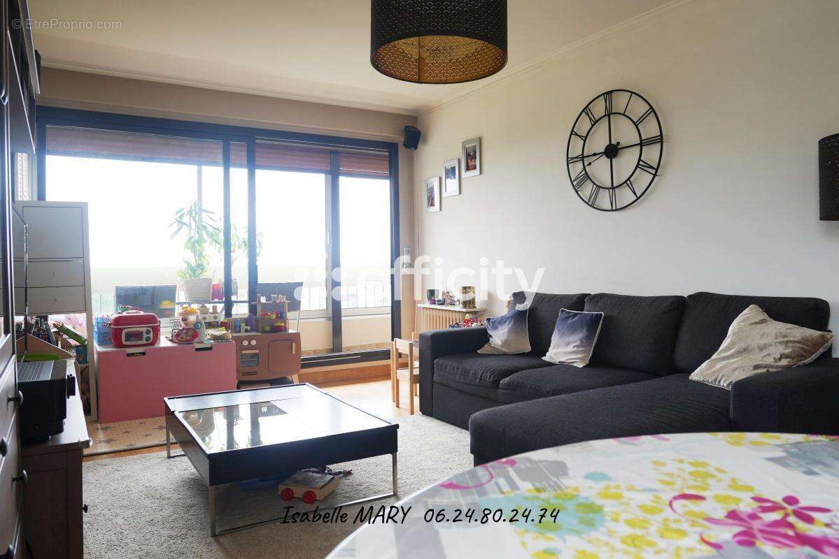 Appartement à CHEVILLY-LARUE