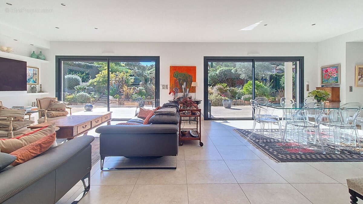 Maison à SAINT-RAPHAEL