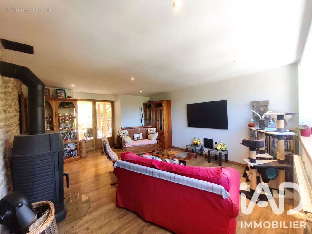 Maison 120 m² à Castelnau-De-Mandailles  - photo 7