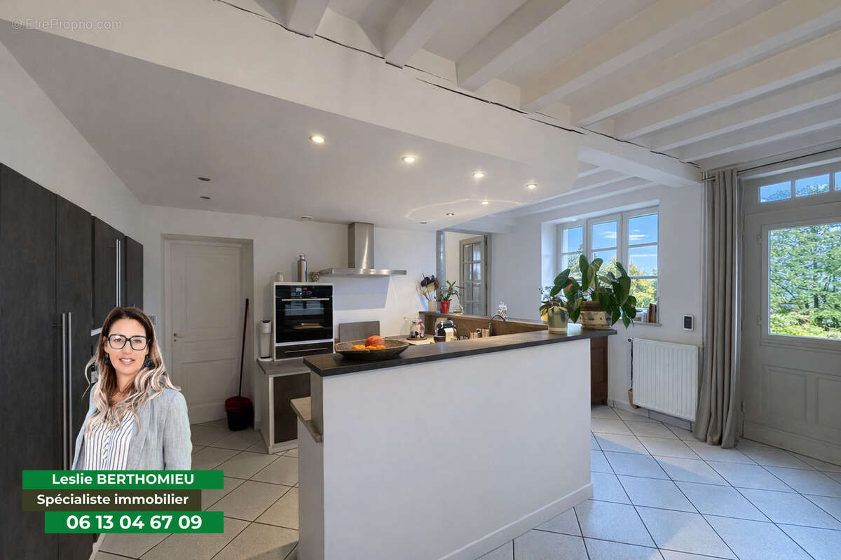 Maison à SAINT-PRIEST-EN-JAREZ