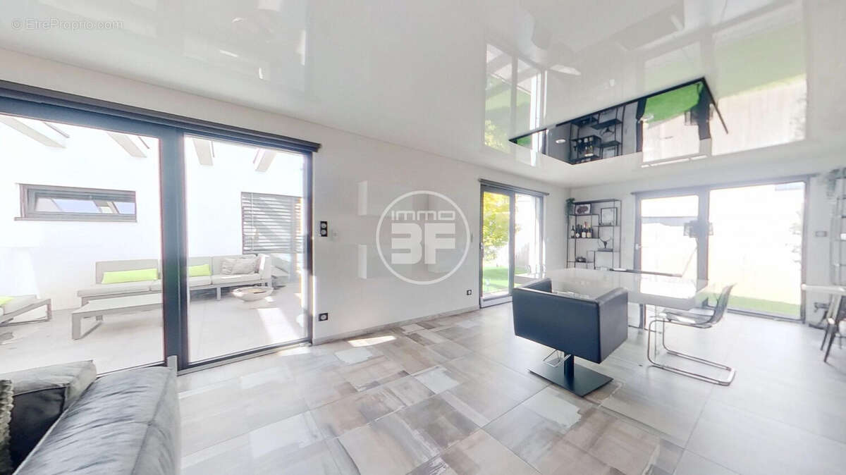 Maison à HAGENTHAL-LE-HAUT