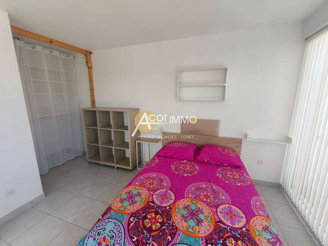 Chateaubanne - t2 toit terrasse + garage - photo 11