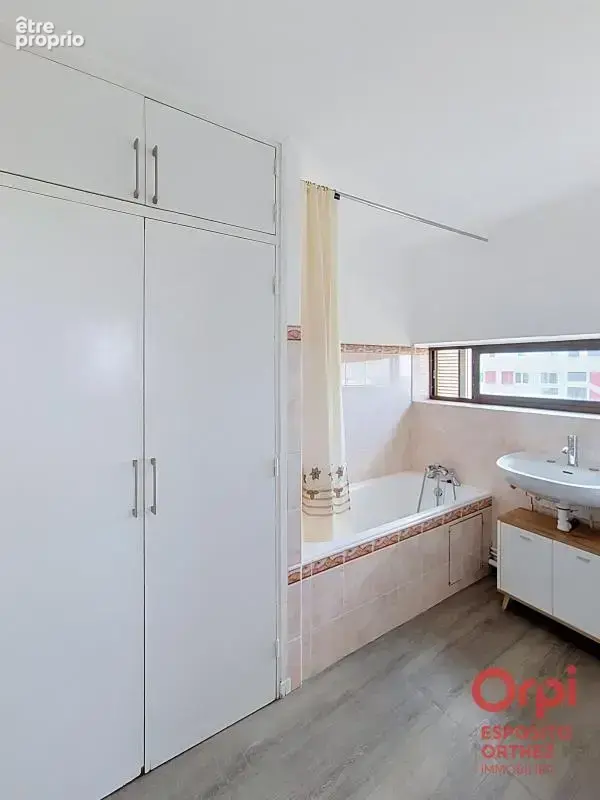 Appartement avec cave À Vendre - photo 7