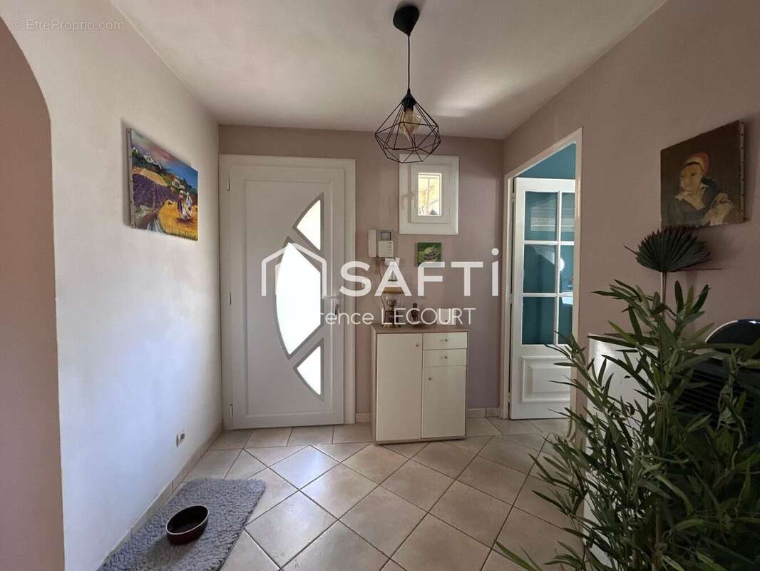 Photo 4 - Maison à SAINT-MAXIMIN-LA-SAINTE-BAUME