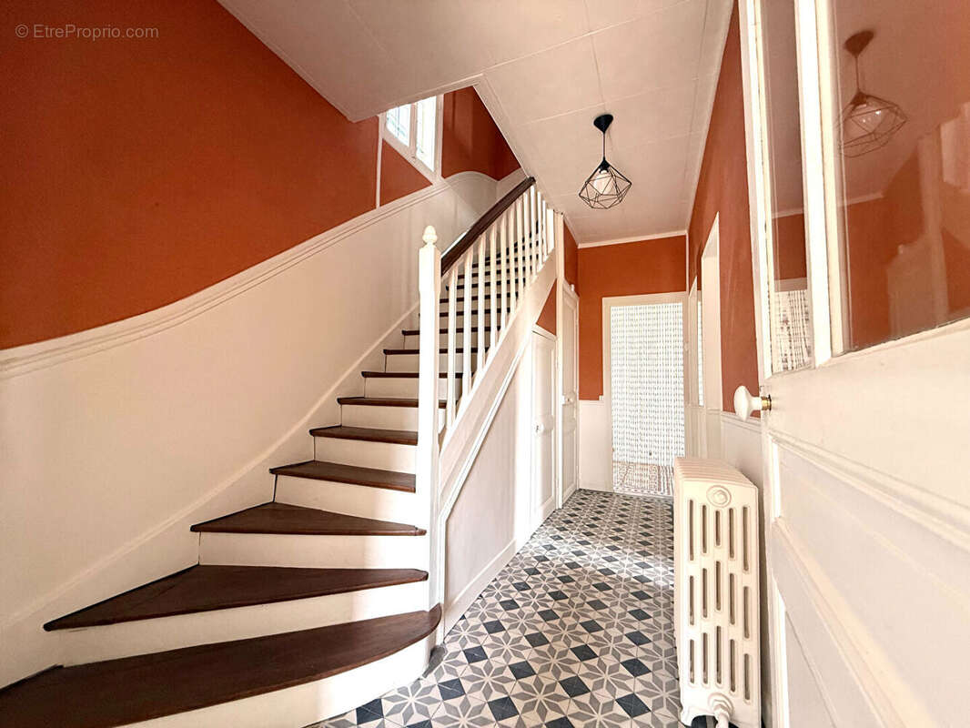 Maison Gagny 6 pièce(s) 100 m2 - photo 6