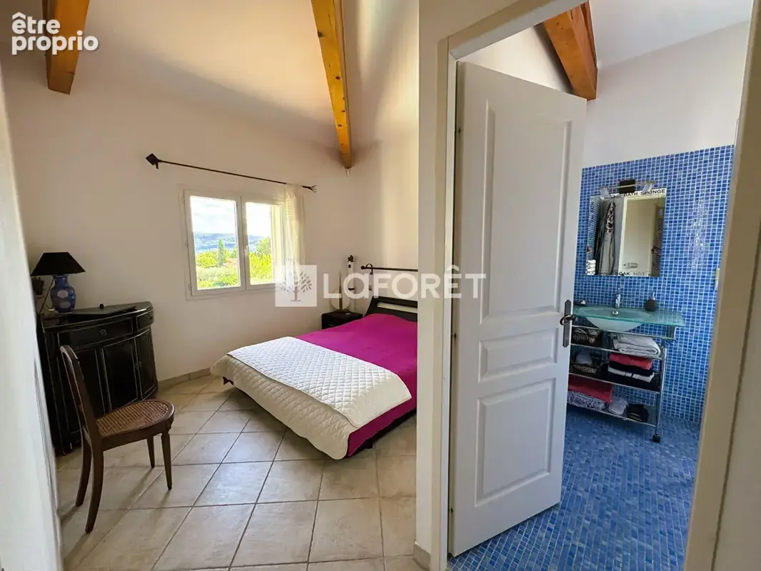 Villa Saint Zacharie 157 m²  6 chambres - photo 10