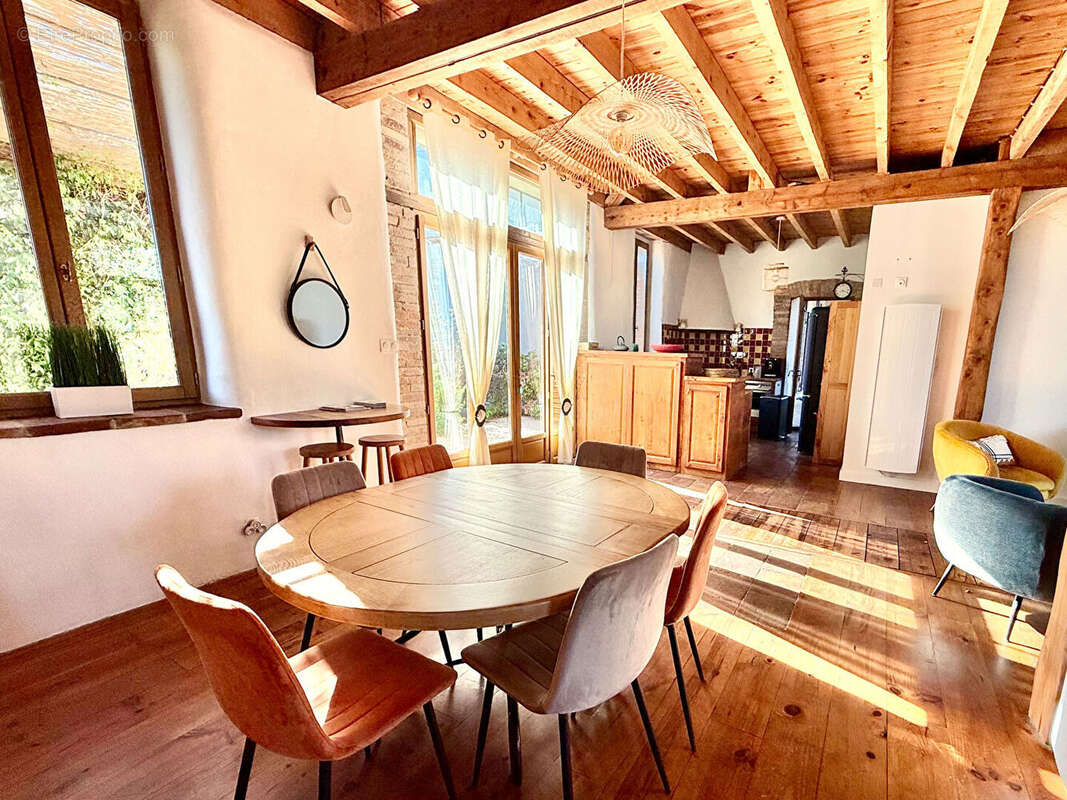 HAUTE-GARONNE - près de Toulouse - Manoir du XVIIe siècle avec maison d'amis, piscine et potentiel de revenus . - photo 13