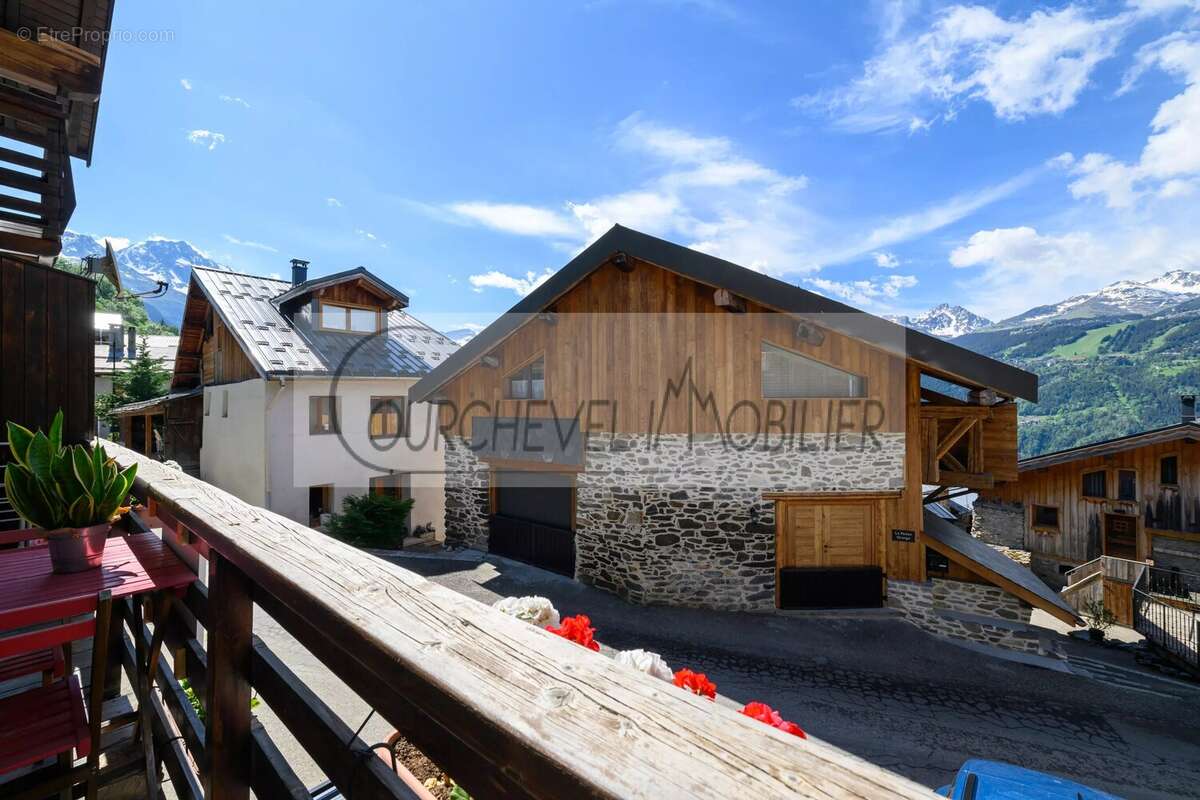 Appartement à BOZEL