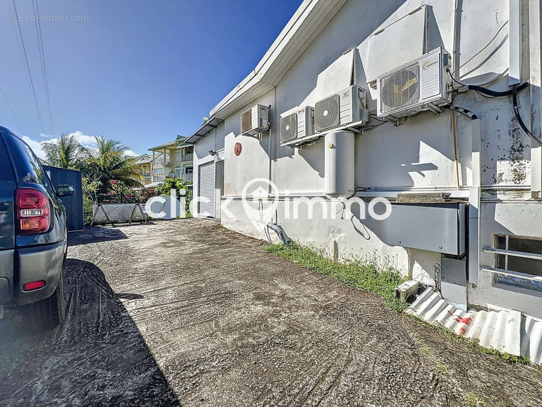 Maison à BAIE-MAHAULT