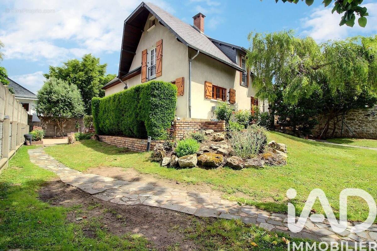 Photo 1 - Maison à CORBEIL-ESSONNES