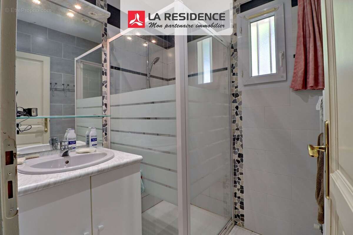 Maison 110 m² à Maurecourt  - photo 6